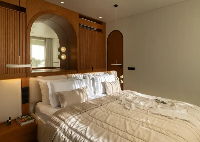 Lyvin Bingin Hotel 5*