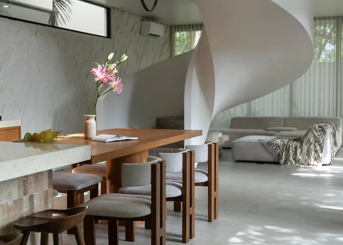 Hotel Lyvin Bingin Uluwatu