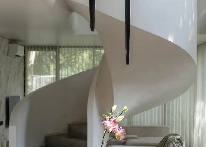 Lyvin Bingin Hotel Uluwatu