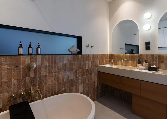 Lyvin Bingin Hotel 5*